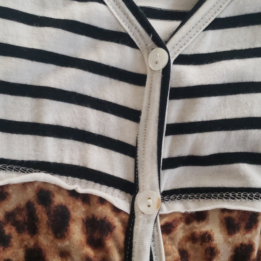 Buckle Daytrip Pieced Animal Print Top - Picture 5 of 7